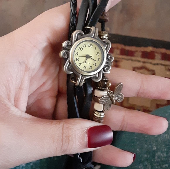 Watch - Picture 3 of 3